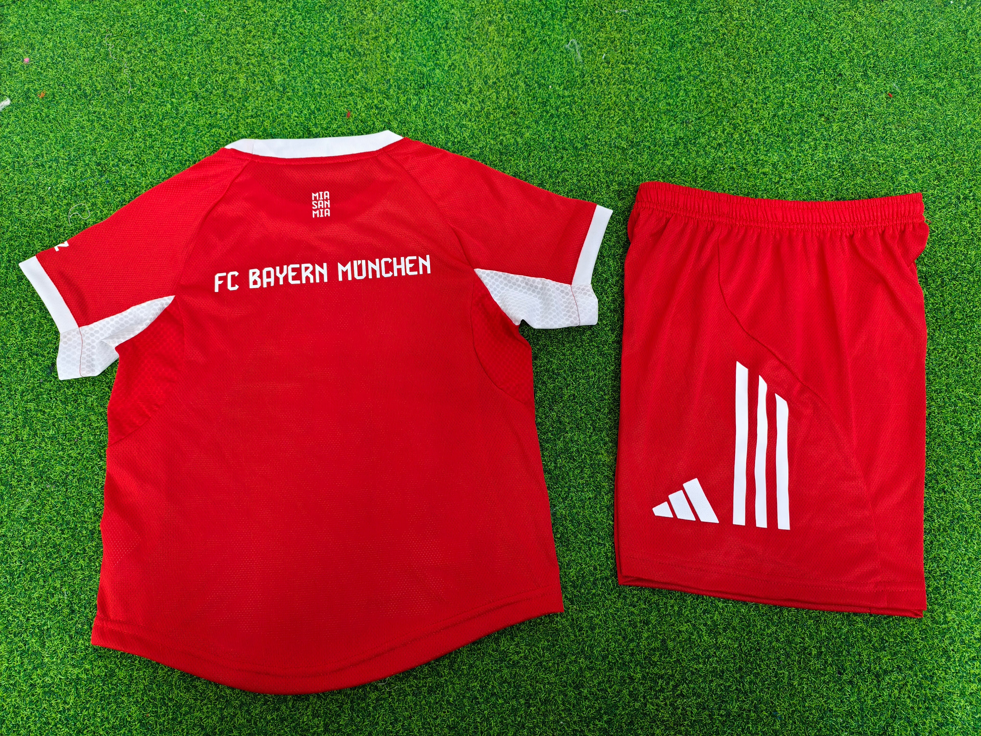 Ensemble Bayern Enfants Replica 2025 – Confort et Style | WH SHOP